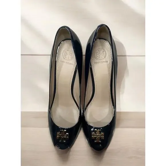 Tory Burch Jade Patent Leather Peep Toe Wedge Size 9.5 - Picture 6 of 6